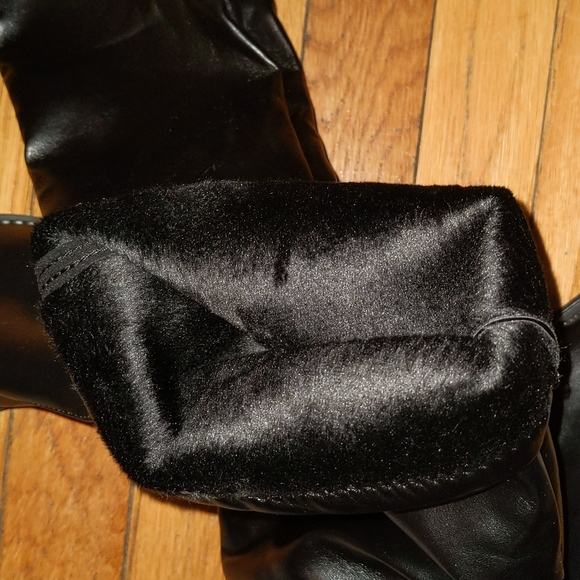 OVER THE KNEE POINTED TOE 'LEATHER' BOOTS - Picture 5 of 6